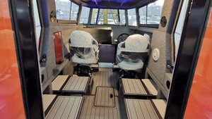 Bateaux de pêche en aluminium Gospel Boats de 7,5 m (25 pieds), bateau de croisière à cabine centrale facile à naviguer avec <span class=keywords><strong>un</strong></span> chemin de marche autour du bateau, <span class=keywords><strong>prix</strong></span> <span class=keywords><strong>d</strong></span>'usine - Product Image 3