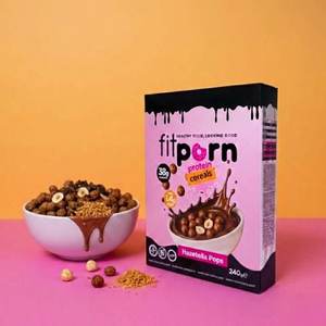 Céréales protéinées <span class=keywords><strong>Fit</strong></span> Porn Hazetella Pops 240g sans sucre, céréales de petit-déjeuner au cacao et aux noisettes, boîte - Product Image 1