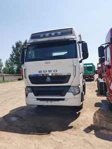 Tracteur Howo T7 d'occasion, poids lourd, tête de remorque 10 roues, camion 6x4 - Product Image 2