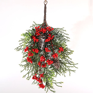 สเปรย์ผลิตภัณฑ์คริสต์มาสผลไม้เทียมสีแดงและต้นสนพร้อมใบไม้สีเขียวสำหรับตกแต่งงานแต่งงาน - Product Image 2