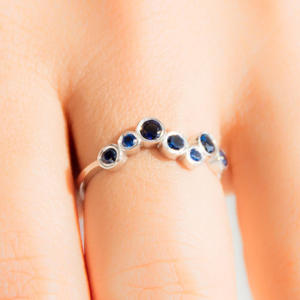 Anello Q088 in Argento 925 con Gemme Blu, Montatura a Castone, Unisex per Uso Quotidiano - Product Image 3