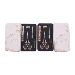 Vintage Nähset mit Edelstahl Schere Set Awl Threader Fingerhut Nadel Aufbewahrung koffer DIY Stick werkzeug Näh vorstellungen - Product Image 6