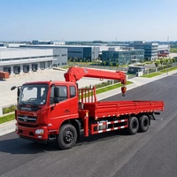 Camion-grue pour équipements aéroportuaires, installation de installations aéroportuaires, maintenance aéroportuaire et travaux de levage de marchandises