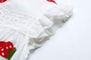 Vestido de Niña con Diseño Bordado de Fresas, Estilo Princesa, Sin Mangas, Cuello Redondo y Encaje, Éxito de Ventas del Verano - Product Image 6