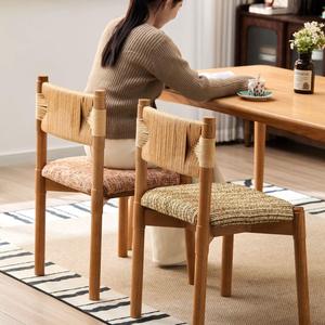 Chaise de salle à manger en bois massif avec assise rembourrée et dossier en corde, pour salon et salle à manger - Product Image 3