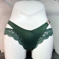 Vente en gros de sous-vêtements élastiques sexy et confortables pour femmes avec patchwork imprimé dentelle mode boucle en forme de V pantalons chauds pour femmes