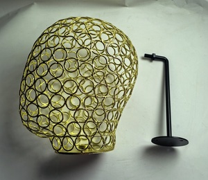 Модельная вешалка с золотой крышкой - Product Image 4