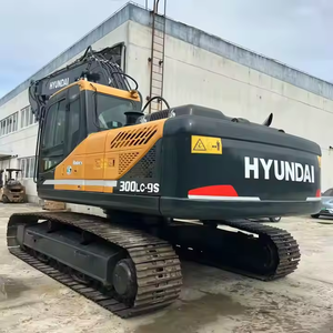 Excavadora Hyundai 300LC-9s Usada de Alta Calidad, 30 Toneladas, con Motor, Caja de Cambios, Bomba y PLC en Venta - Product Image 5