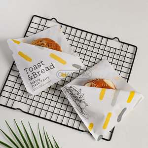 Bolsa de Papel Triangular Personalizada con Doble Abertura, Resistente al Aceite y a la Grasa, para Pan, Waffles, Hamburguesas, Sándwiches y Donas - Product Image 1