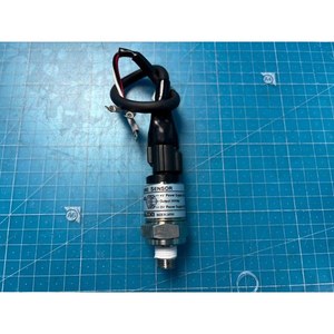 Transmetteur de pression numérique VALCOM SSR2-1000HPA-NLL-6/DNS3, utilisé comme pièce détachée d'équipement semi-conducteur d'occasion - Product Image 5