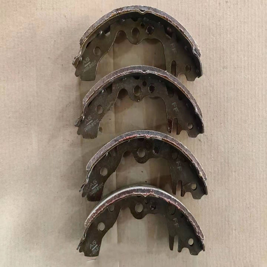 тормозные колодки  04495-B1010  brake shoe 04495-B1010 примая продажа