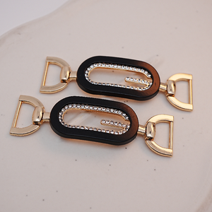 Boucles en métal décoratives en alliage de nickel or rose <span class=keywords><strong>noir</strong></span> d'usine directe chaînes de <span class=keywords><strong>diamant</strong></span> boucles de chaussures de forage - Product Image 1