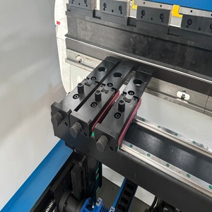 Presse plieuse hydraulique CNC compacte de 1600 mm avec servomoteur - Product Image 5