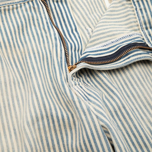 Jeans de hombre ODM de Hong Kong, estilo Dirty Washed a rayas, vaqueros de pierna ancha personalizados, vaqueros de algodón de peso medio, vaqueros rasgados al por mayor. - Product Image 4