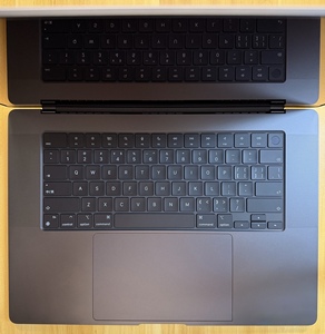 MacBook Pro 2023 ขนาด 16 นิ้ว ชิป M3 Pro แรม 18GB/32GB SSD 512GB มือสอง เล่นวิดีโอได้ 18 ชั่วโมง ของแท้ - Product Image 3
