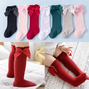 Calze per bambini in stile spagnolo con fiocco 0-7 anni calze al ginocchio per la scuola del partito di Bowknot del <span class=keywords><strong>neonato</strong></span> in <span class=keywords><strong>cotone</strong></span> - Product Image 2