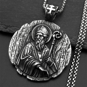 Papst Weisheit Sage Erzbischof Edelstahl Vergoldeter Christlicher Herzanhänger Unisex Halskette Großhandel - Product Image 1