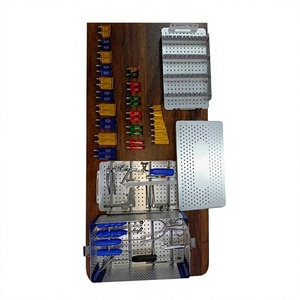 Ensemble d'extracteurs cervicaux CS-1600 pour interventions chirurgicales orthopédiques de la colonne vertébrale, kit d'instruments chirurgicaux en acier inoxydable - Product Image 1