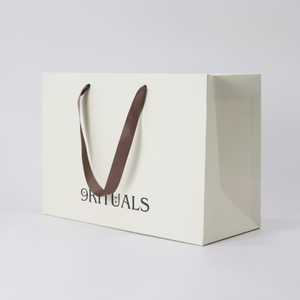 Bolsas de papel de textura premium, múltiples estilos, detalles lujosos, insignias personalizadas, exquisitas bolsas de papel ecológicas. - Product Image 6