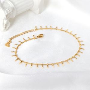 Meilleures ventes : Chaîne de cheville en acier inoxydable plaqué or 18 carats avec pendentif pour filles - Product Image 4