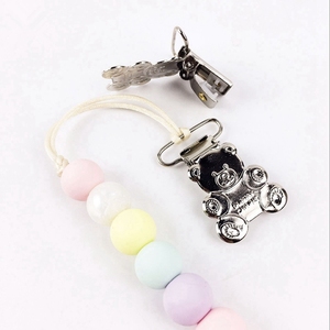 35mm Oval <span class=keywords><strong>de</strong></span> acero inoxidable <span class=keywords><strong>de</strong></span> <span class=keywords><strong>plata</strong></span> Suspender Clip bebé Metal Clip chupete - Product Image 5