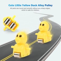 Nouveauté Shantou : Jouet de jeu en plastique à assembler électrique avec canard jaune amusant qui grimpe les escaliers, musique et lumières, pour enfants