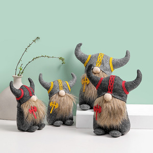 Gnomo vikingo de Navidad WJC01 Rudolph muñeca sin rostro megáfono decorativo gladiador muñeca creativa escritorio ornamento Duende - Product Image 3