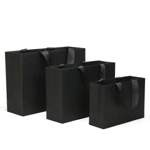 Benutzer definierte Druck Logo Luxus schwarz kleine Geschenk Papiertüten Boutique Papier Einkaufstasche mit Band Griff