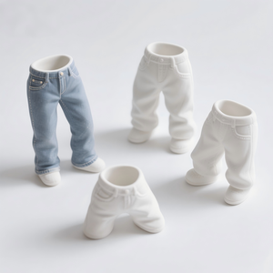 Statuetta a Forma di Jeans in Ceramica - Modello 3D Bianco Non Dipinto, Ordine Personalizzato per Kit Fai-da-Te e Negozi di Articoli Artistici - Product Image 1