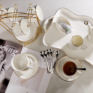 Tasse à café en céramique haut de gamme de style européen avec design moderne et garniture dorée <span class=keywords><strong>pour</strong></span> <span class=keywords><strong>le</strong></span> <span class=keywords><strong>thé</strong></span> de l'après-midi - Product Image 3