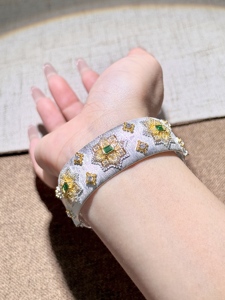 เครื่องประดับ UM เงินแท้ 925 ชุบทอง กำไลข้อมือลาย Starlight Labyrinth ประดับเพชรซิคอน ขายส่ง สำหรับทุกเพศ เหมาะสำหรับใช้ในชีวิตประจำวันหรือเป็นของขวัญวันครบรอบ - Product Image 2