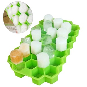 Bandeja de hielo cuadrada tipo panal de abeja, molde para hacer hielo con 37 cavidades, molde de silicona para hielo, para helados, caja para cubitos de hielo - Product Image 1