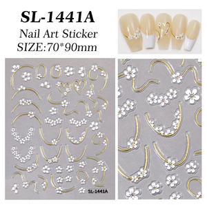 HONEY GIRL SL-1441A <span class=keywords><strong>Adesivi</strong></span> <span class=keywords><strong>per</strong></span> <span class=keywords><strong>Unghie</strong></span> 5D Bianchi Lucidi con Linee Dorate Floreali, Eleganti Decalcomanie ad <span class=keywords><strong>Acqua</strong></span> <span class=keywords><strong>per</strong></span> Manicure Fai-da-Te - Product Image 1