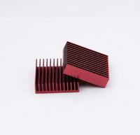 Radiateur en aluminium anodisé noir haute puissance de différentes tailles avec service d'usinage CNC