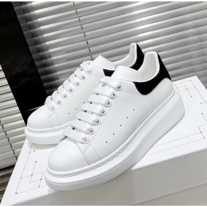 Baskets de luxe haut de gamme pour hommes à semelle épaisse, légères et offrant un excellent soutien, idéales pour la marche athlétique, à bout pointu et fermeture à lacets - Product Image 3