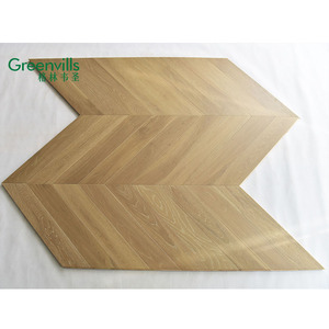 Prêt à être expédié, parquet en chevron de haute qualité en stock + parquet en chêne d'ingénierie - Product Image 1