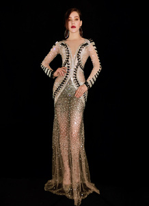 Fornitori all'ingrosso di <span class=keywords><strong>vestiti</strong></span> abiti <span class=keywords><strong>da</strong></span> festa <span class=keywords><strong>da</strong></span> donna con paillettes brillanti con strass abito <span class=keywords><strong>da</strong></span> ballo in oro trasparente di lusso elegante <span class=keywords><strong>da</strong></span> <span class=keywords><strong>sera</strong></span> lungo - Product Image 3