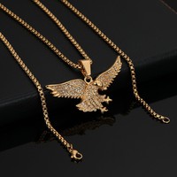 Collier pendentif aigle en cristal plaqué or, design ailes épanouies, chaîne maille forçat, bijoux hip-hop pour la mode masculine