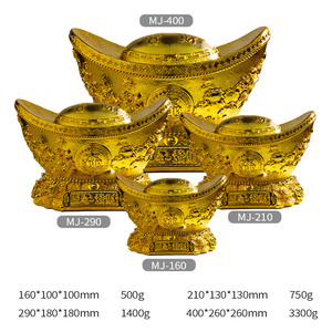 Sculpture Feng Shui porte-bonheur en résine dorée, lingot d'or, tirelire pour la prospérité, cadeau d'entreprise ou de pendaison de crémaillère - Product Image 1