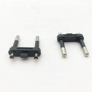 Terminale e Connettore per Presa Elettrica Standard UE <span class=keywords><strong>con</strong></span> 2 Uscite, Inserto in Ottone <span class=keywords><strong>con</strong></span> Design a Otto Terminali per Uso Commerciale - Product Image 3