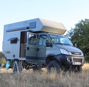 Autocaravana Todoterreno de Tamaño Mediano para 4 Personas y Camioneta con Techo Rígido - Product Image 1