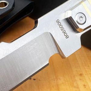 มีดพกพาคุณภาพสูง DIY แบบยุทธวิธี พร้อมปลอกมีด K ปรับแต่งได้ ด้ามจับ OEM สแตนเลส ใบมีด 25 มม. สำหรับใช้งานอุตสาหกรรม EDC รับประกัน 1 ปี - Product Image 3