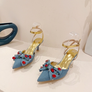รองเท้าส้นเข็มหัวแหลมประดับโบว์ผ้าเดนิมแฟชั่นหรูหราประดับคริสตัลแบบใหม่ปี 2024 สำหรับผู้หญิง - Product Image 5