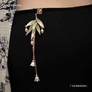 Broche de hoja de bambú, materiales mixtos, colgante de estilo chino tradicional para vestido de té, primavera 2023, doble propósito - Product Image 4