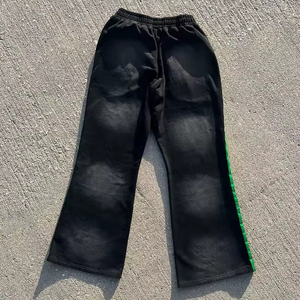 Pantalon vintage personnalisé avec strass de luxe pour hommes, pantalon évasé à jambe large avec strass, léger et vieilli, lavé à l'acide et délavé au soleil - Product Image 6