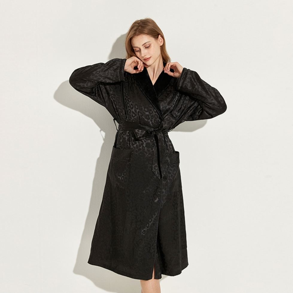 fleece lined satin dressing gown Men's Warm Dressing Gown Made Of Cotton And Silk