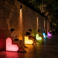 Banc d'attente LED lumineux en forme de cœur, changeant de couleur RGB, mobilier urbain extérieur, banc lumineux pour parc, place publique, aménagement paysager personnalisé
