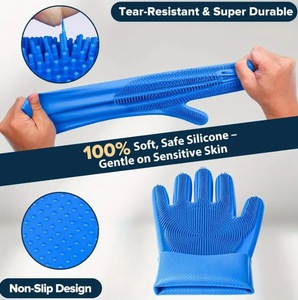 Set di 6 Strumenti in Silicone per la Toelettatura degli Animali Domestici con Guanti da Bagno per Cani e Spazzola Massaggiante - Riutilizzabile, Impermeabile e Resistente al Calore per Tutti gli Animali - Product Image 5