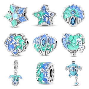 Leuchtende Ozean-Charms Zirkon Niedliche Messing Versilberte Im-Dunkeln-Leuchtende Meereslebewesen Schildkröte Seestern Seepferdchen Perlen DIY Armband - Product Image 1
