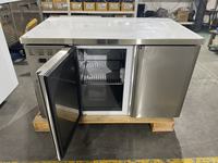 Réfrigérateur commercial sous comptoir en acier inoxydable, table de travail, congélateur, réfrigérateur de préparation pour restaurant et hôtel